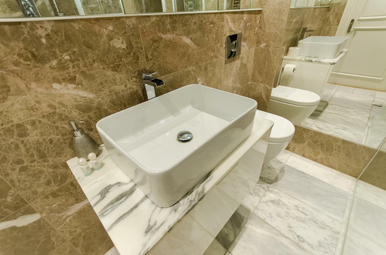 크라쿠프 Kazimierz Penthouse With Private Terrace 아파트 외부 사진