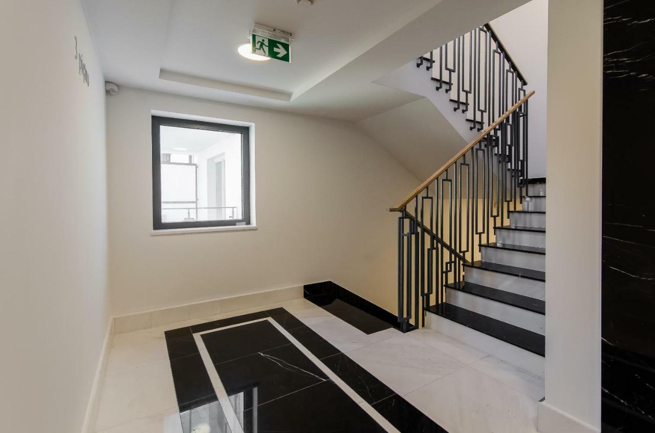 크라쿠프 Kazimierz Penthouse With Private Terrace 아파트 외부 사진